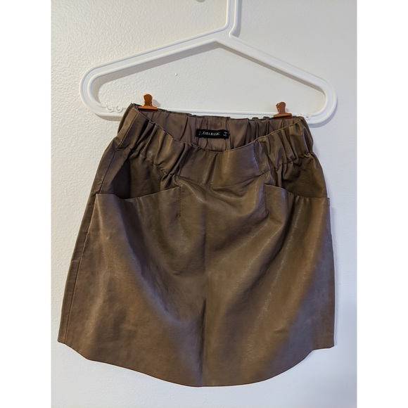 Zara Faux leather mini skirt - Picture 4 of 4